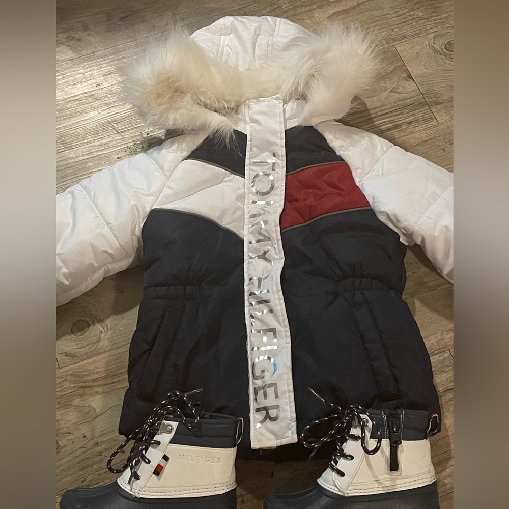 Tommy Hilfiger girls set | blue, white, red | coat size: 5/6 Boots size: 10c